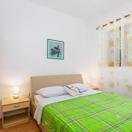 Awesome Home In Veprinac With Kitchen Holiday home *